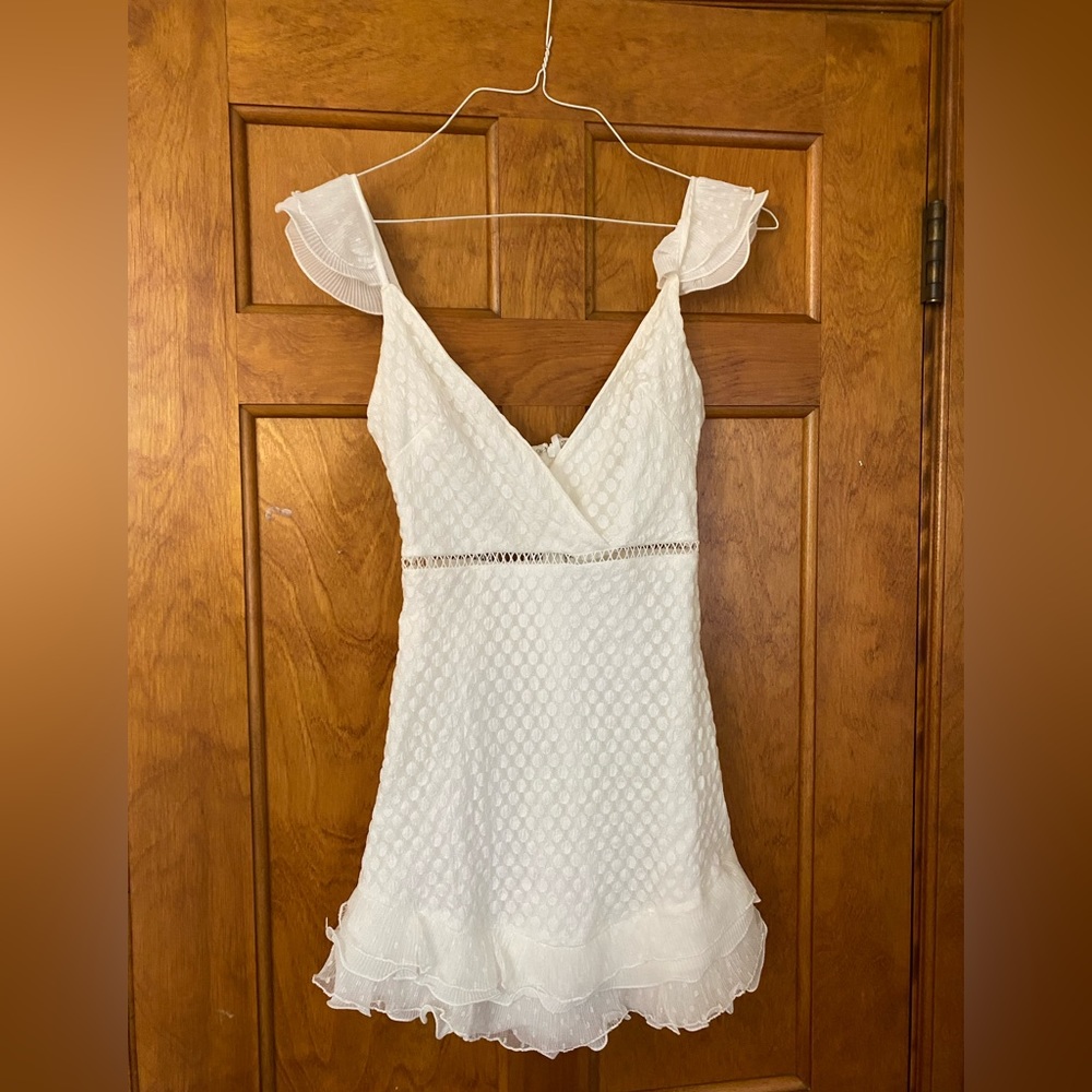 Brand new selfie Leslie white mini dress size XS